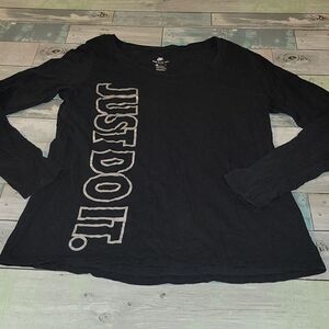 Black Nike Tee size Medium